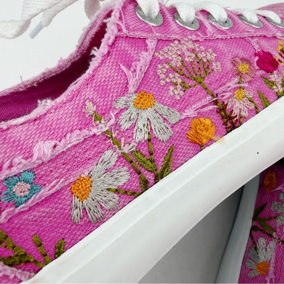 Blowfish Malibu Vivid Sneakers Pink Floral Embroidery Size 6 - Picture 8 of 11